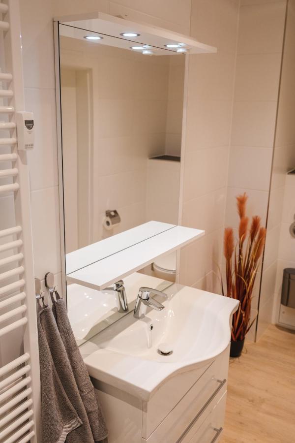 World Of Rooms - Apartment Paris Kassel Zewnętrze zdjęcie